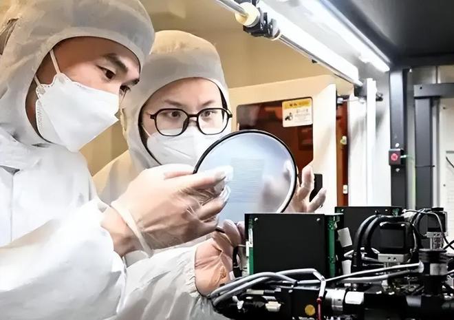 外媒：中国芯片进口数量与金额双增长了(图4)