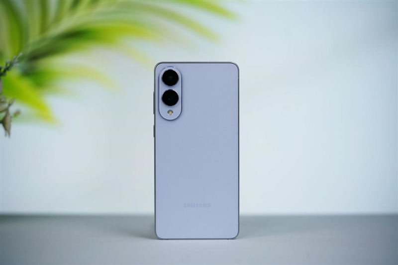 终于又见轻薄旗舰机！三星GalaxyS25Edge全面评测：也许这才是智能手机的本质(图3)