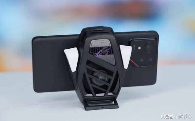 鲁大师Q1手机性能排行榜：TOP1不止性能拉满手游玩家照着买准没错(图4)