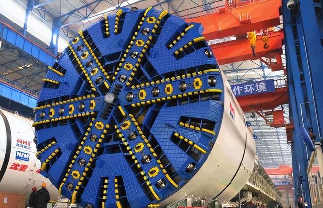 让中国造不出芯片？荷兰下狠手禁售光刻设备这是要逼死ASML(图6)