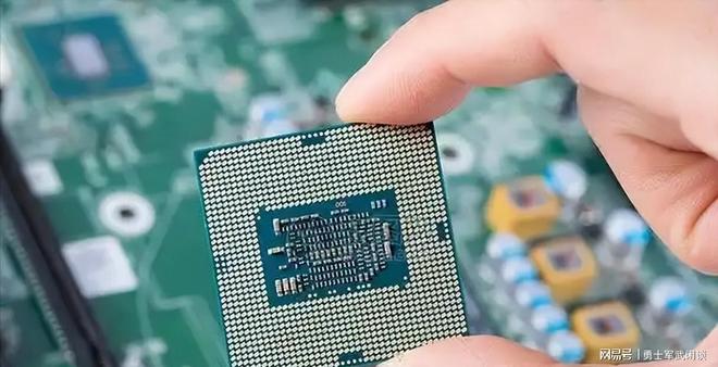 米乐M6：中国芯片出口暴涨726%全球抢购美国限制已成历史(图15)